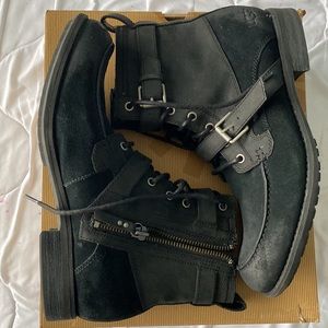 Ugg boots size 11.5